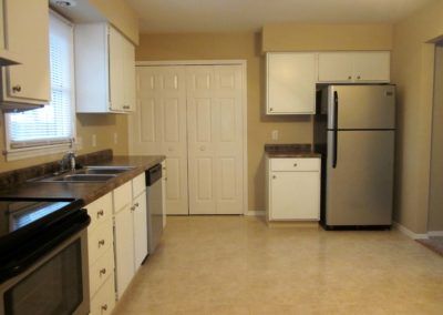 2203-Belmore-Kitchen-Fridge-400x284