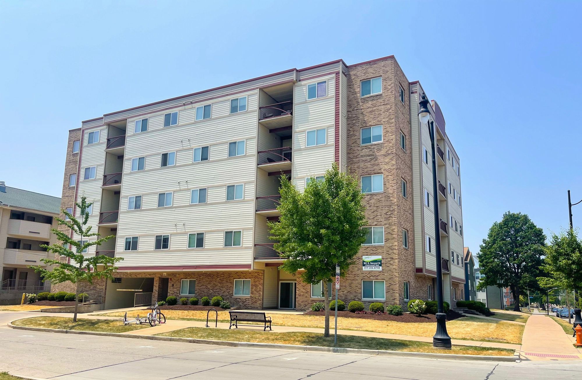 901 s second