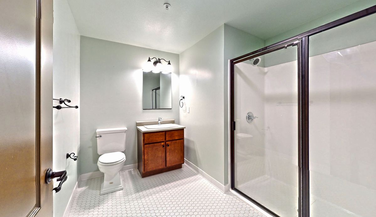 11-E-Columbia-St-Champaign-405-07072023_182350