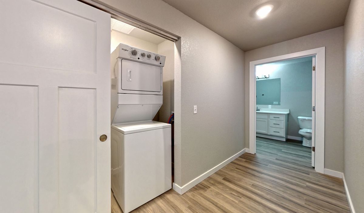 508-S-First-St-Champaign-102-07072023_182851