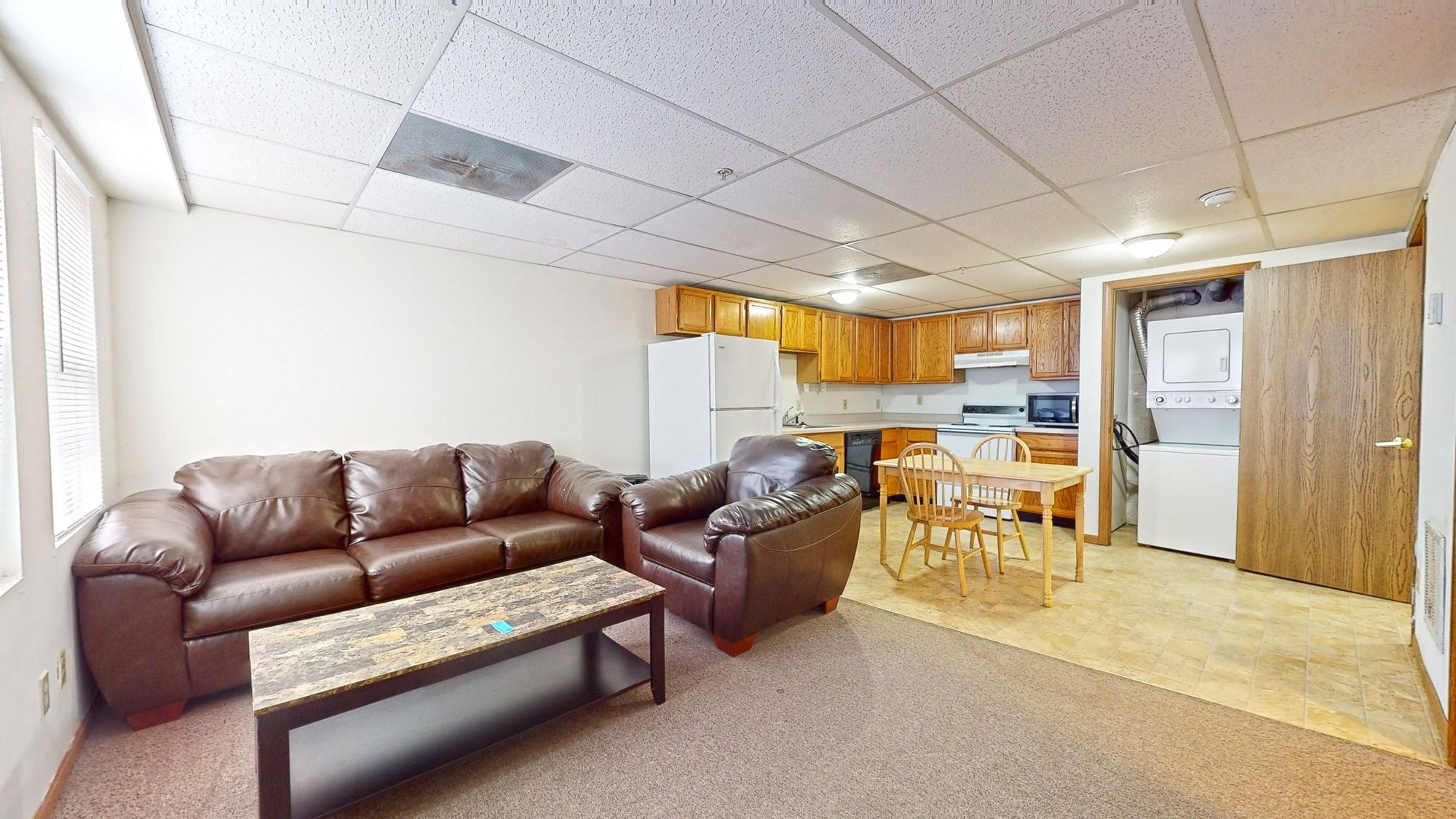1007-S-Locust-102-08162023_203557