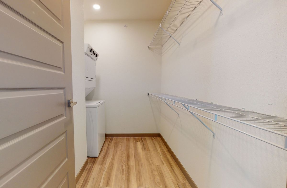 112-E-John-St-502-08162023_205514
