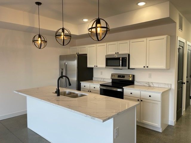 3301 Stoneway - 1