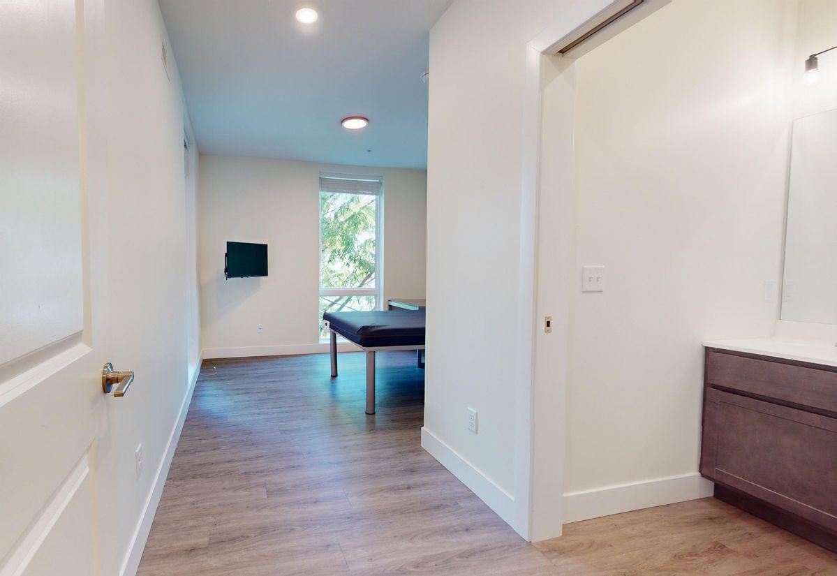 208-E-Clark-204-08202024_210134
