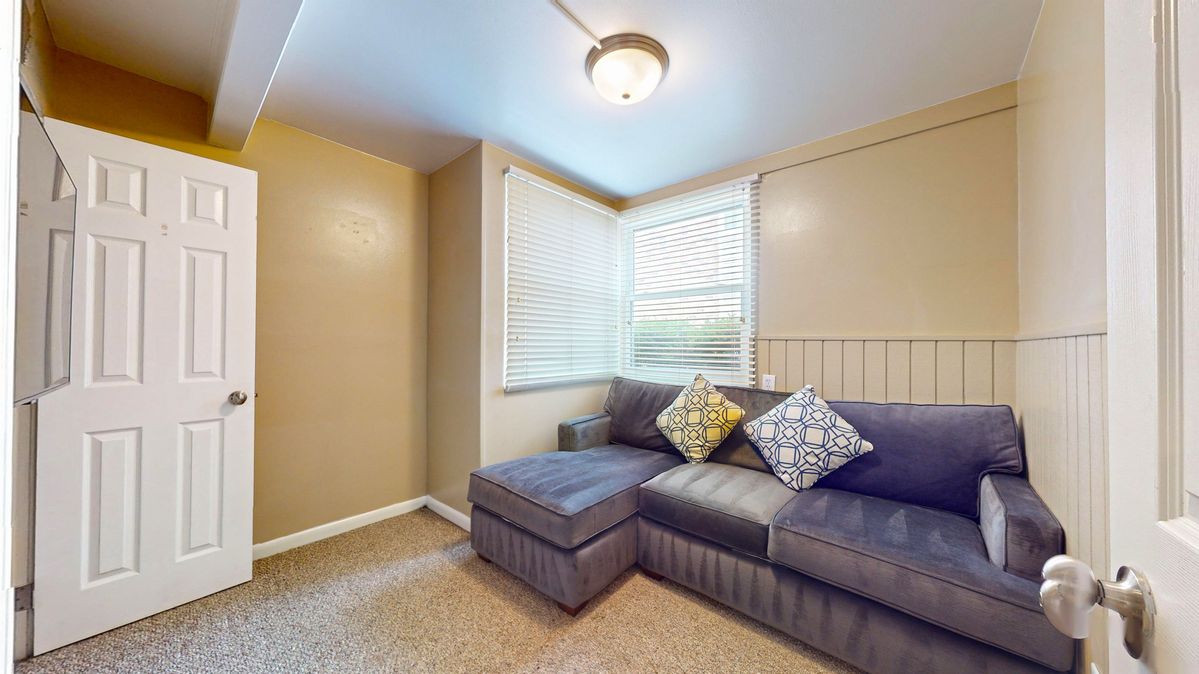 508-E-Stoughton-104-08312024_145925