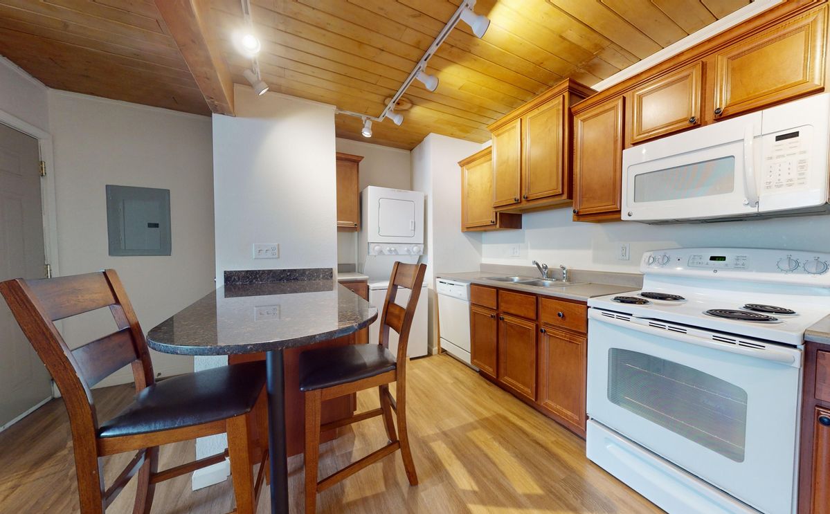 508-Stoughton-312-08312024_150234