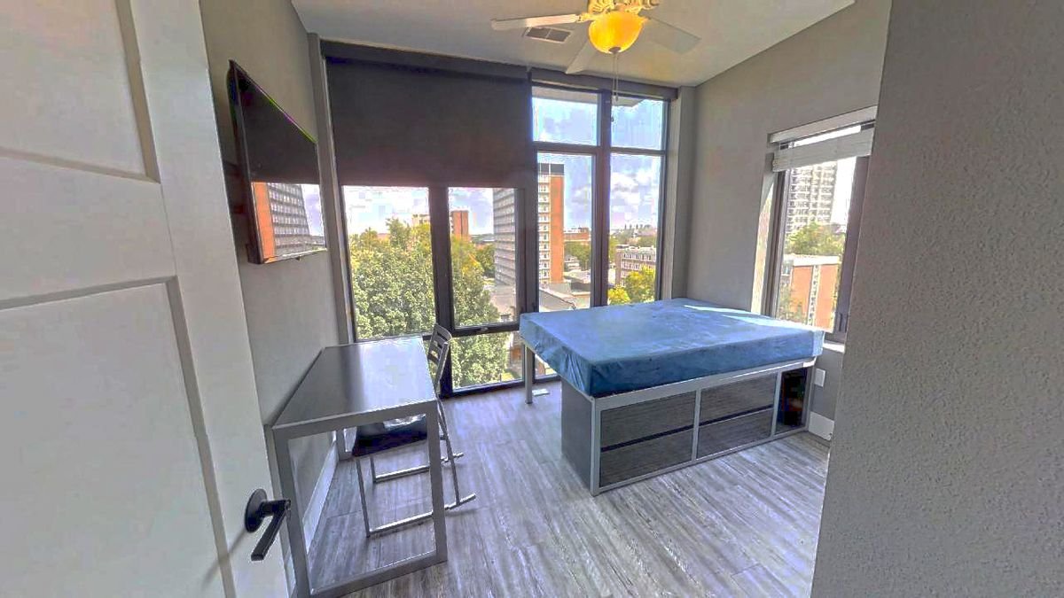 Plan E