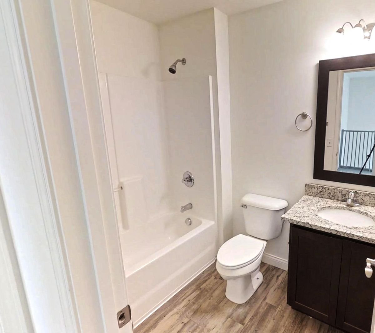 2nd Floor Full Bath