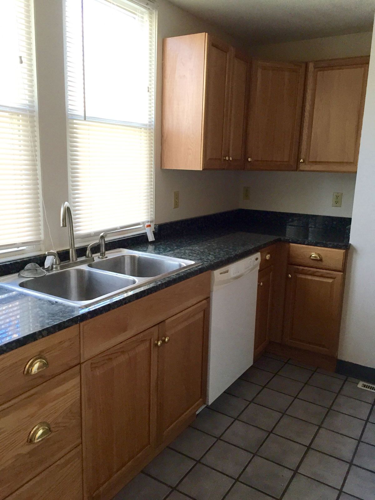 605-south-elm-champaign-il-61820-5-bdr-17
